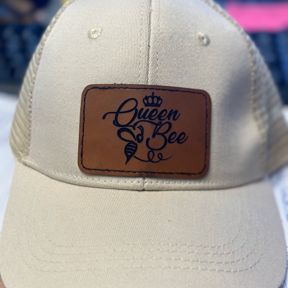 SnapBack baseball cap with leather patch that says Queen Bee. - Picture 3 of 3
